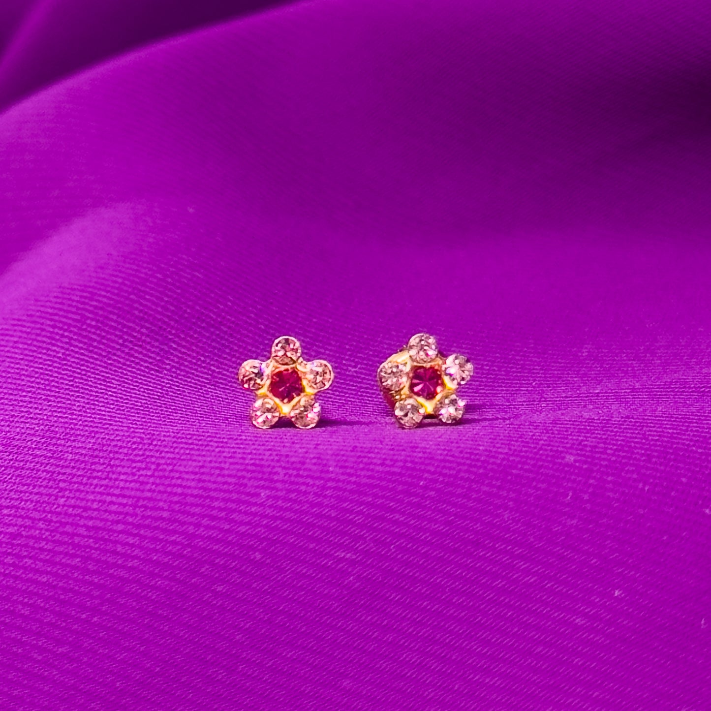 Brinco - Flor Com Ouro 24k